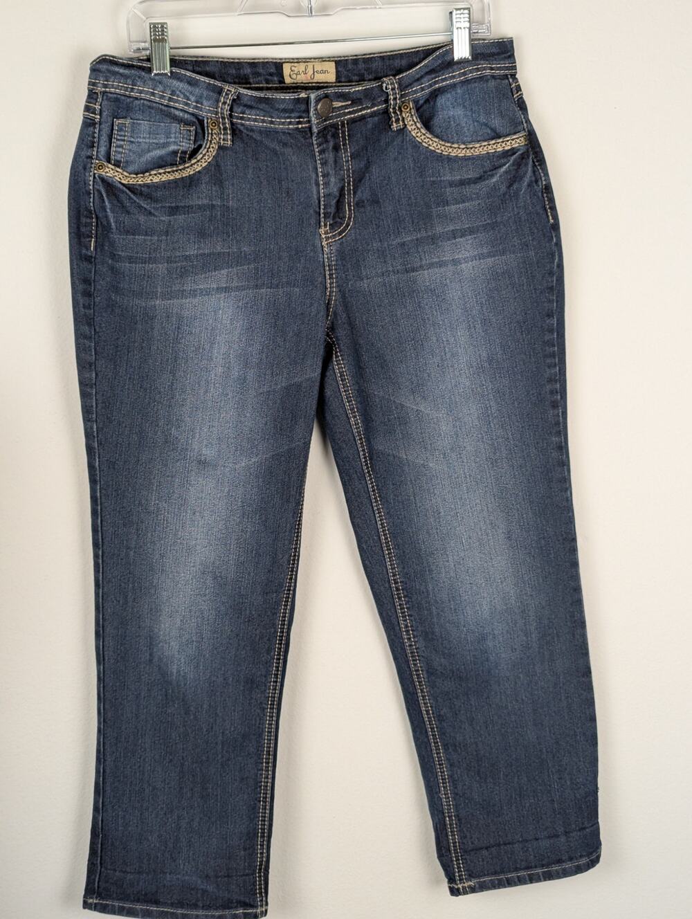Earl jeans womens Sz10 cropped Waist 34" Rise 9.75"Ins 25"Decorative stitching